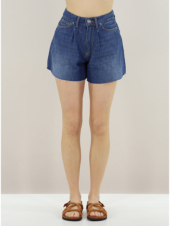 SHORT IN DENIM