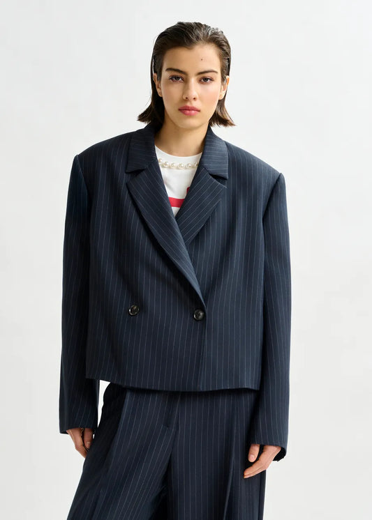 ITZEL BLAZER