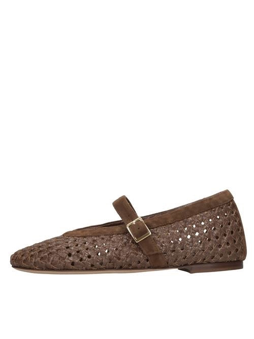 FLAT IN PELLE INTRECCIATA